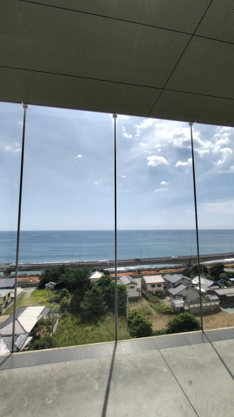 テラスからの太平洋の眺めは絶景ですね～
ぼーとしてても良い景色🙆
これは凄い