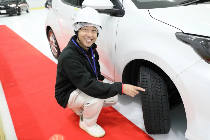 ブリザック史上No.1の氷上性能は本物か⁉スケートリンクでブリザックWZ-1を乗ってみた!【MOBILA編集部インプレッション】