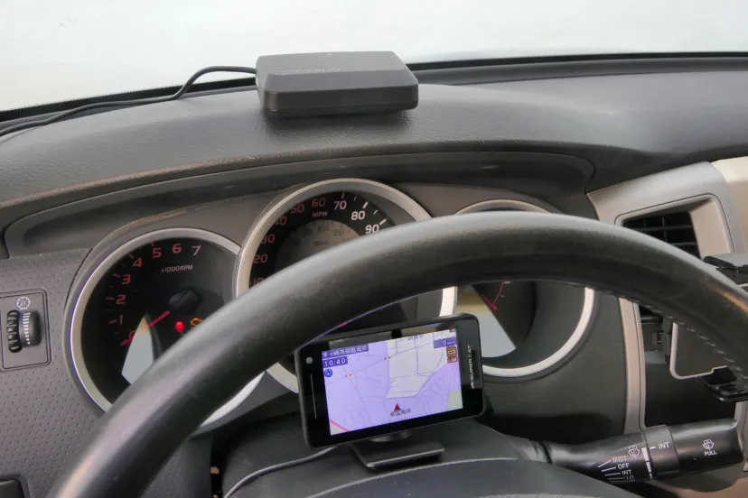 自由な取り付けはセパレートタイプのアドバンテージ！　視界良好も安全ドライブの要【レーザー／レーダー 2025-26】Yupiteru・YK-3100