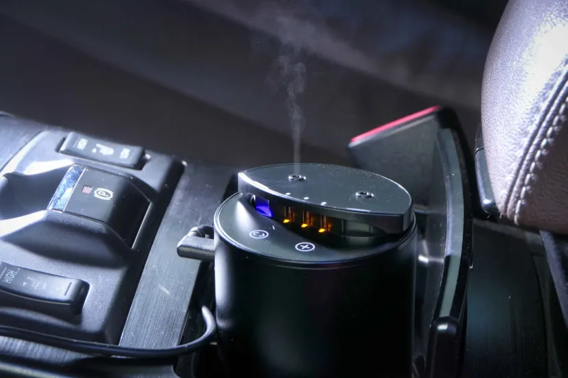 最新の車内演出に気分で選ぶ香りの使い分け！【2025-26・最新エレキ用品の世界】フレグランスディフューザー編