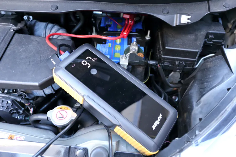 事前準備なしでバッテリー上がりに対処できる！【用品考課】スーパーキャパシタジャンプスターター