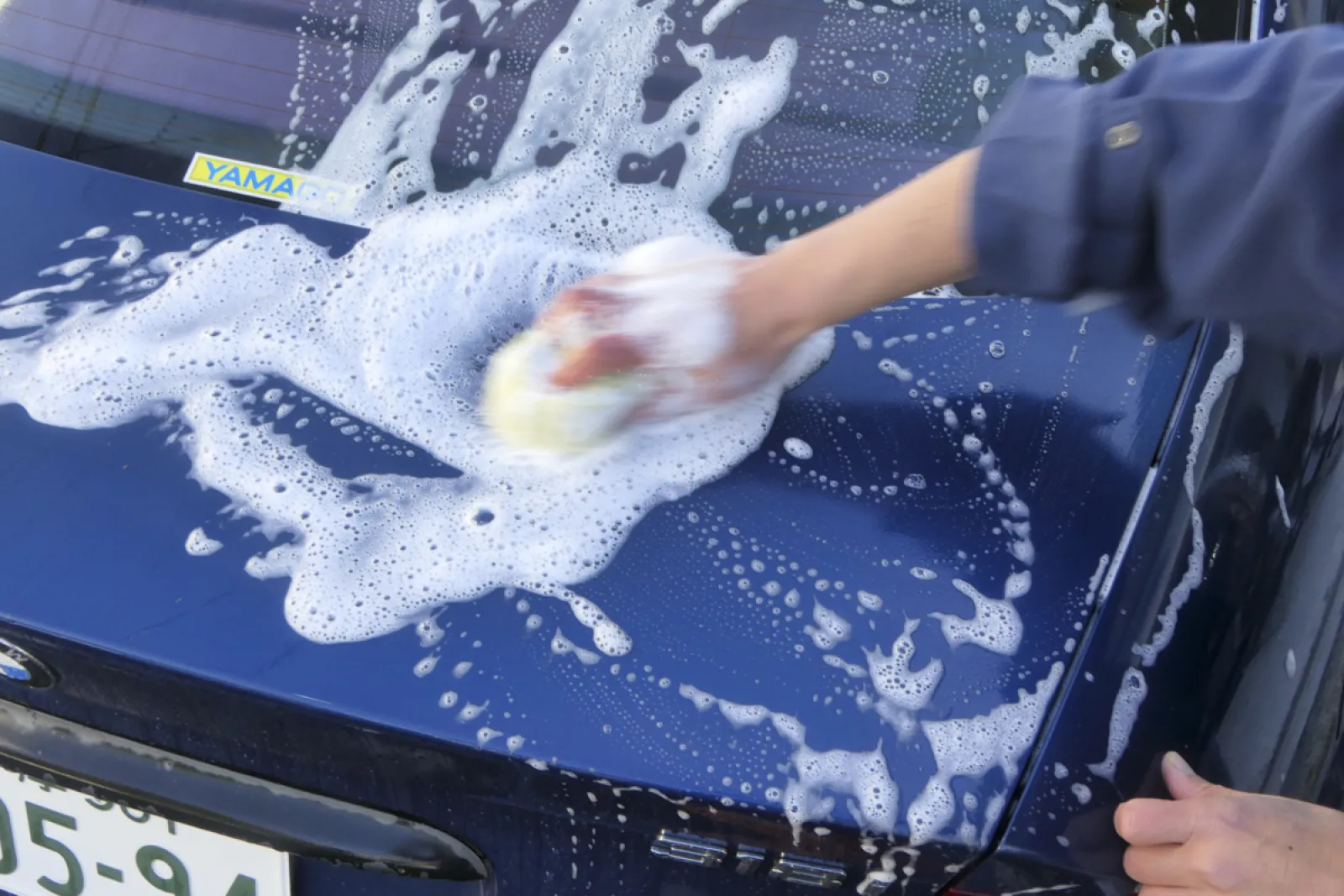 長持ちする泡で洗車する満足感【カーケアCLIMAX】たっぷり泡シャンプー