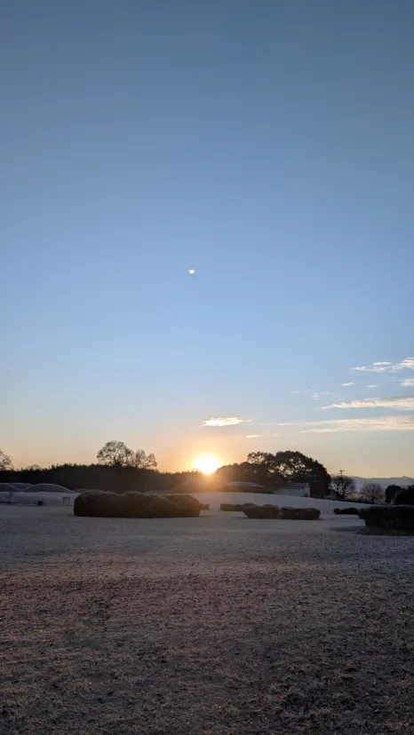 初日の出　塚原古墳