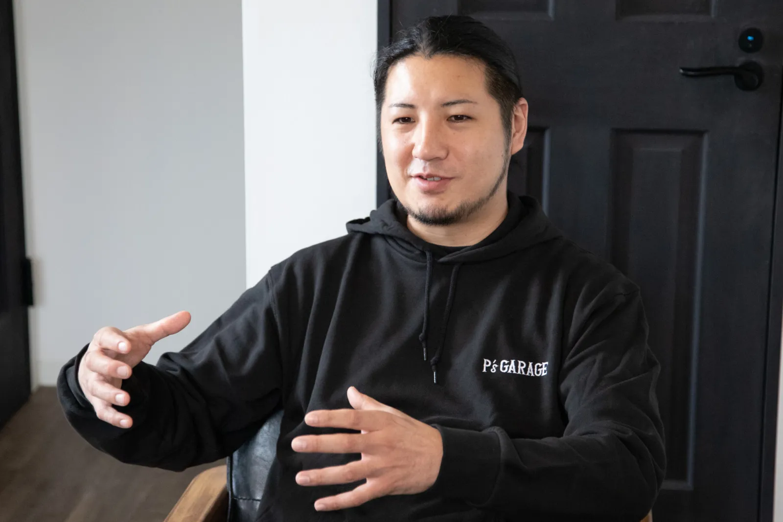 代表の大見 玲依氏