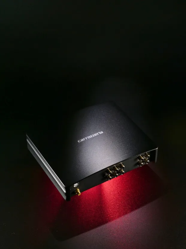 好みのサウンドに自在にアレンジ新型車の聖域も打ち破る【用品年鑑2026・オブザイヤー受賞作】DEQ-2000A