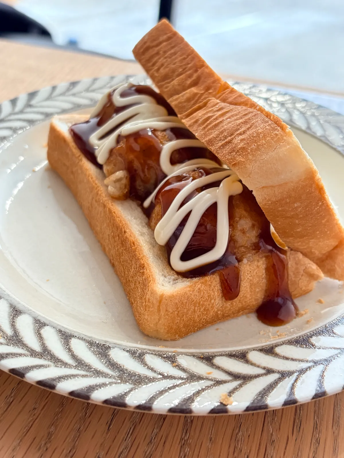 今週は月曜から胃腸炎でめちゃくちゃ辛かった💧

復帰後にまず食べたのは「たこ焼きトースト」🐙

トーストに冷凍たこ焼きを乗せてサンドするという我が家の子供にも大人気のパン✨✨

手洗いうがい消毒には気をつけて
たこ焼きトースト試してみてね