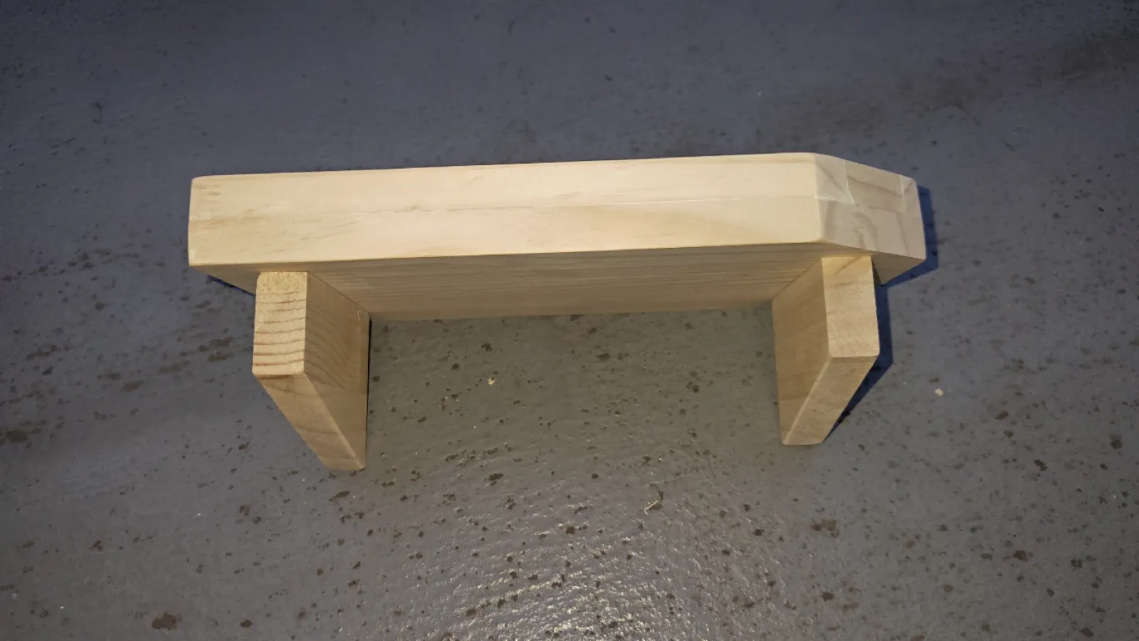 すっぽり入ってズレない様に足もつけました。