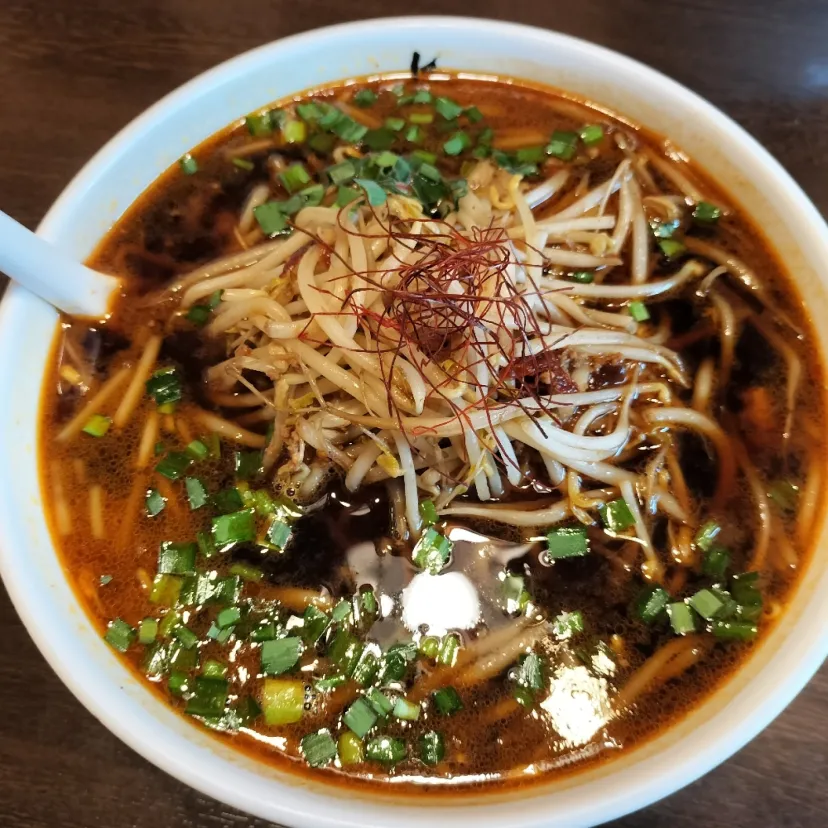 旨辛！上海厨房さんの台湾ラーメン