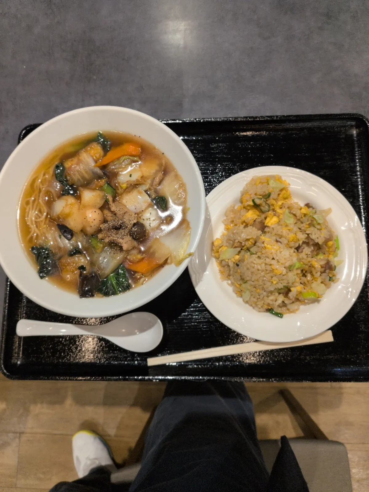 五目湯麺とミニ炒飯