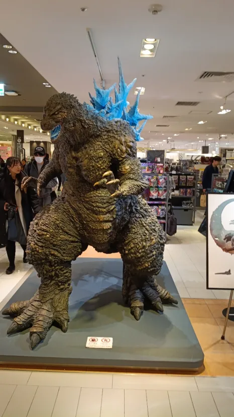 KITTE大阪 ゴジラキャラバン