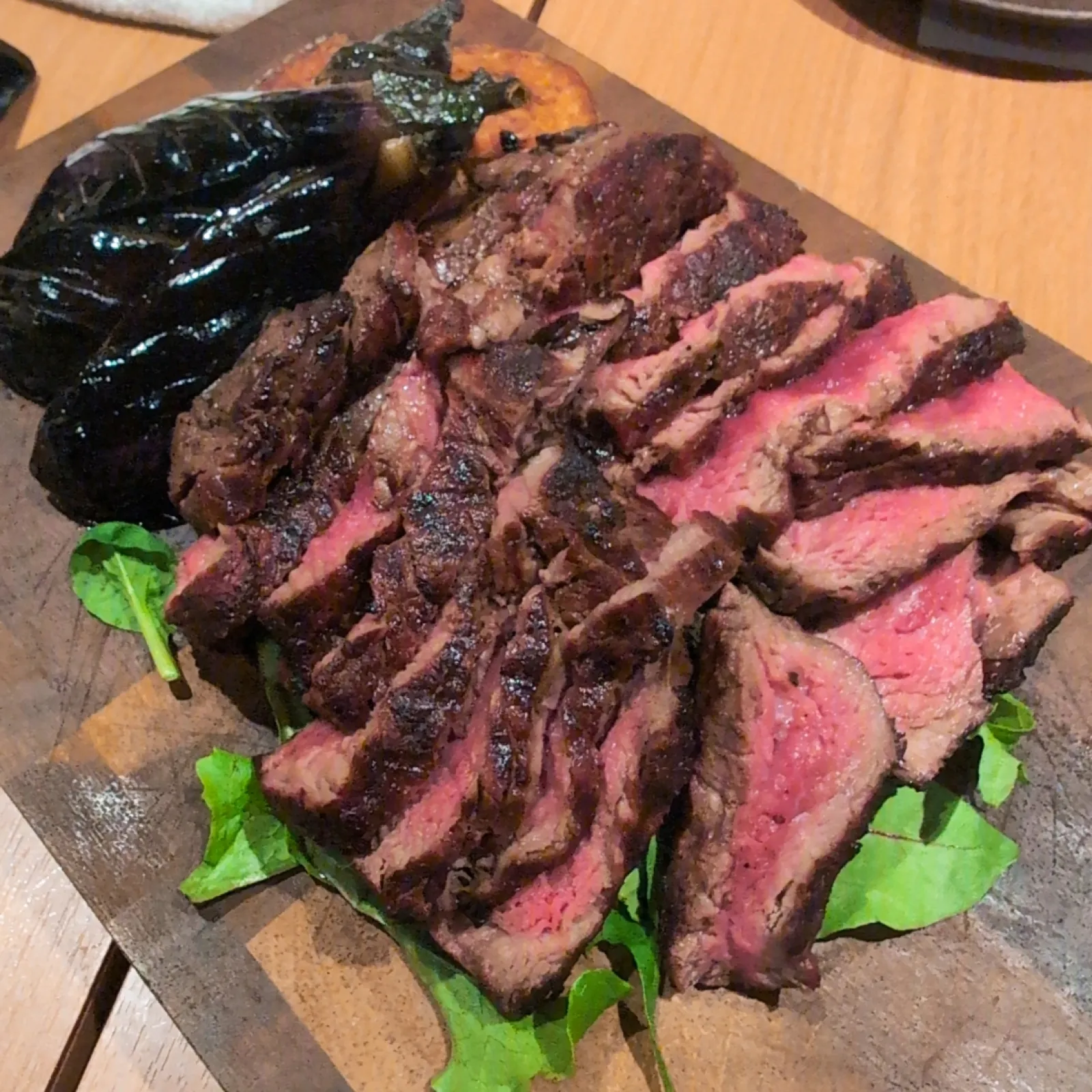 釧路の華蔵。このお肉で4人分
初めて行きましたが全てのお料理が美味しかった