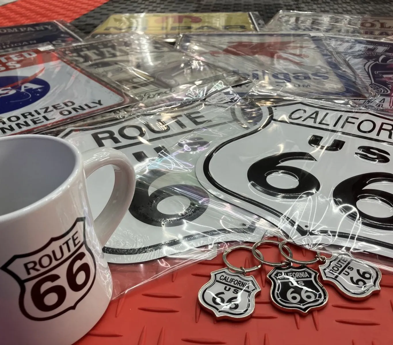 #アメリカン雑貨 #ルート66 #コカコーラ雑貨 #ガレージDIY #USAスタイル