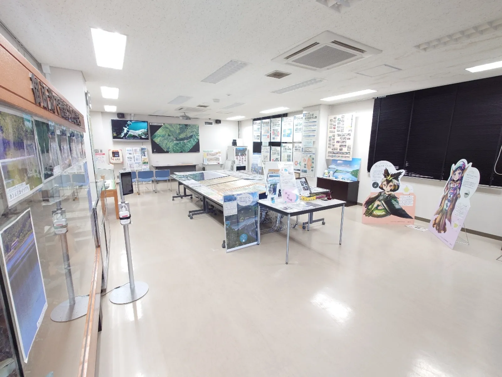 一室が展示室になってました。