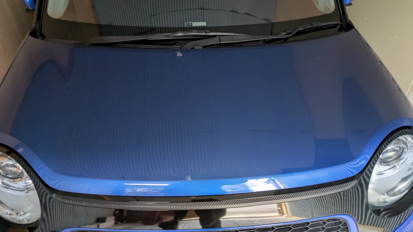 ボンネットだけですが試しに作業

艶が復活出来たかも

次回、洗車後に作業しようと思います♫