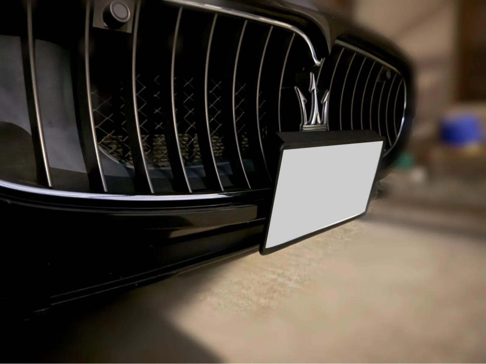 最後にナンバー取り付け。