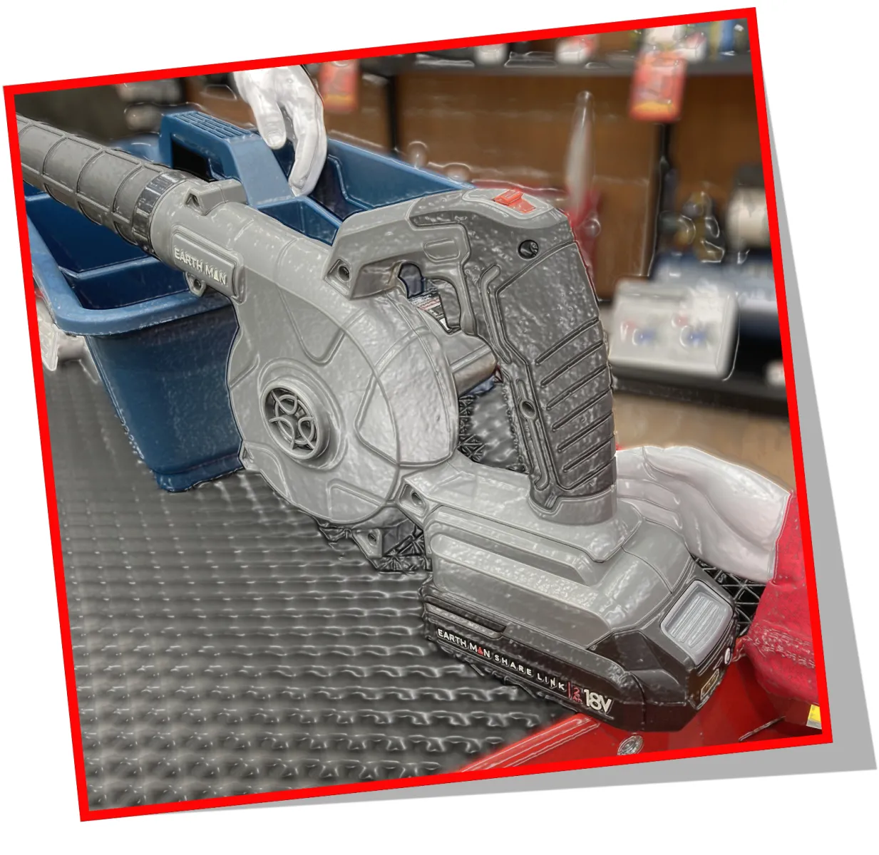 EARTHMANは新潟県燕市にある幕末創業から160年続く
安心感がぎっしり詰まった日本の老舗メーカー「高儀」のブランドです。
高品質なのにお手頃価格。　これからどんどん紹介していきます。

#ブロワファン　#電動工具　#DIY界隈　#ホコリ飛ばし　＃洗車水飛ばし