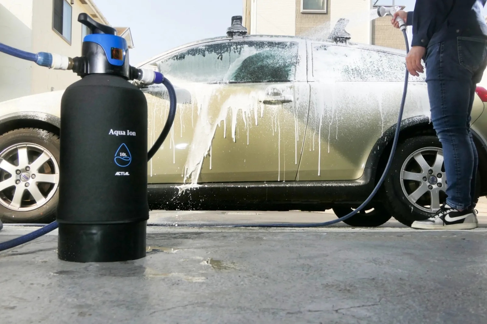 純水洗車で水ジミ防止！ACTIAL切替式純水器なら拭き上げ不要 | カー