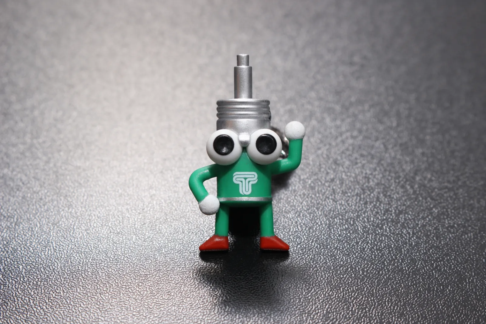 ダンパッチチャームが新しくなって帰ってきました🆕
サイズは約30mmでナスカンもついてます👌
いろいろなところへ連れて行ってね🧳

tein.official.ec/items/142759872