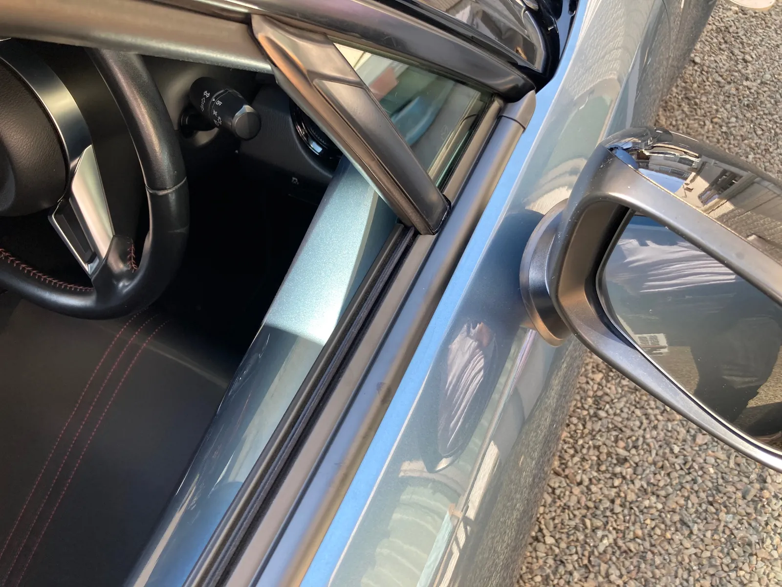 運転席側完了。いいです！