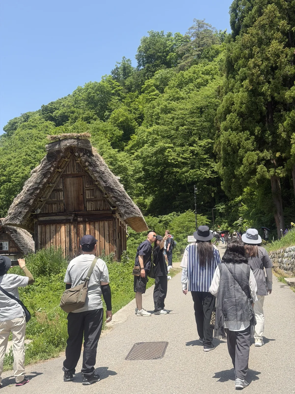 ここらから展望台へ 440m 頑張りました