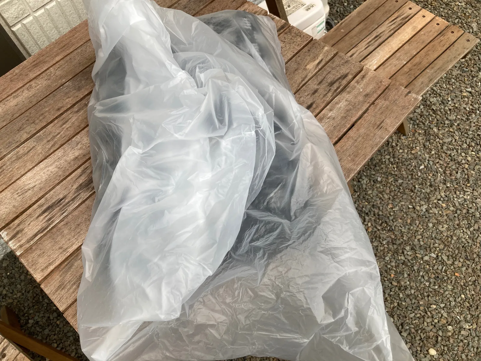 ネット手配して到着しています。