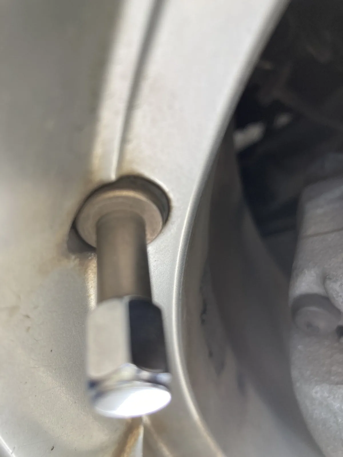 高圧バルブはパッキンを交換してくれました。