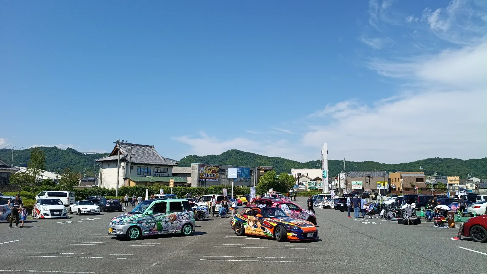 イオンモール加西北条店に移動して痛いクルマ見物…
https://mixi.social/@MaCH_3/posts/88efc9b3-8d30-41e7-9180-82fddb8224f5