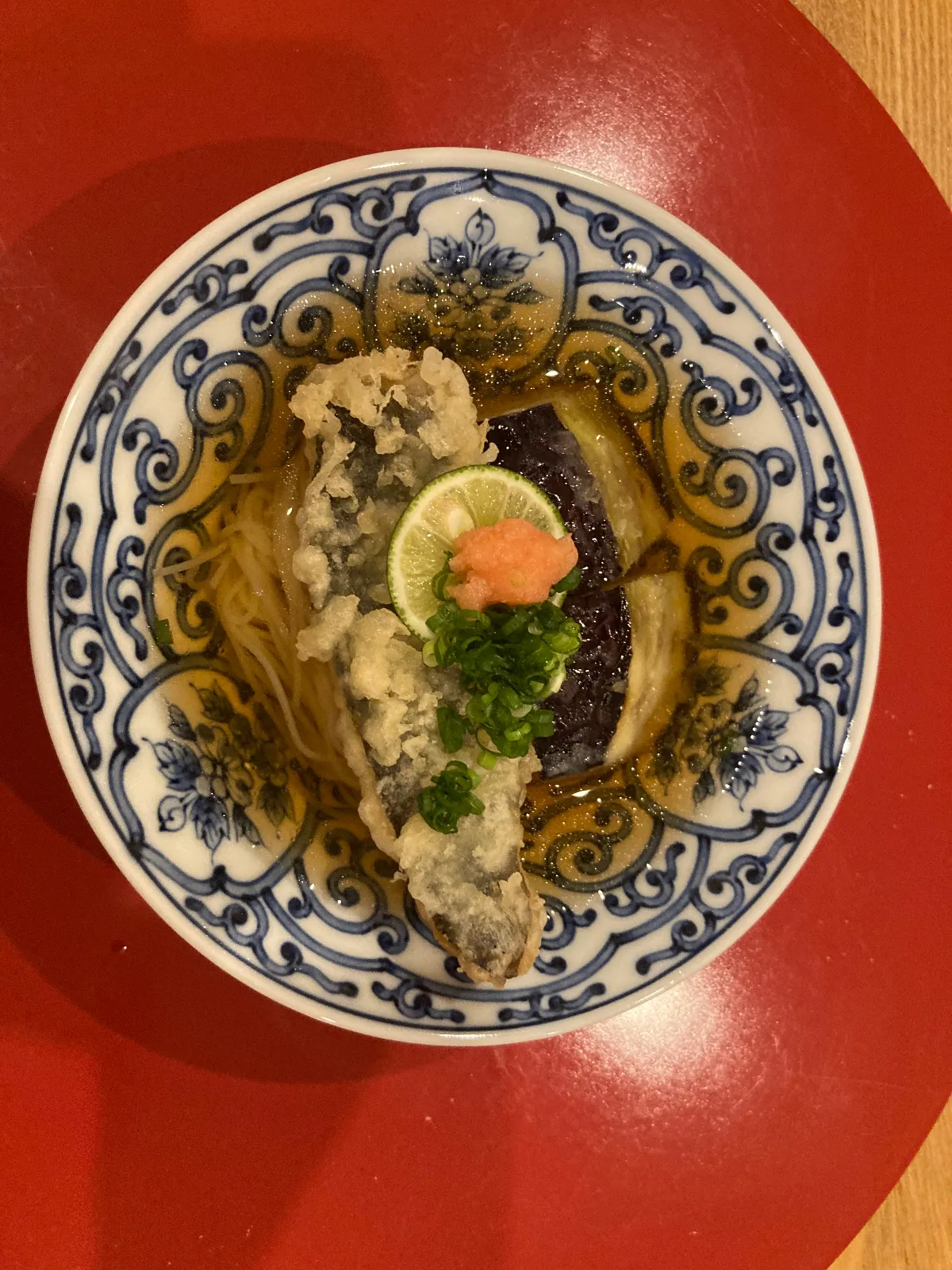 本日の揚げ物　奈良、大和なすとイワナの天ぷら、大和のそーめん。　美味しい😋