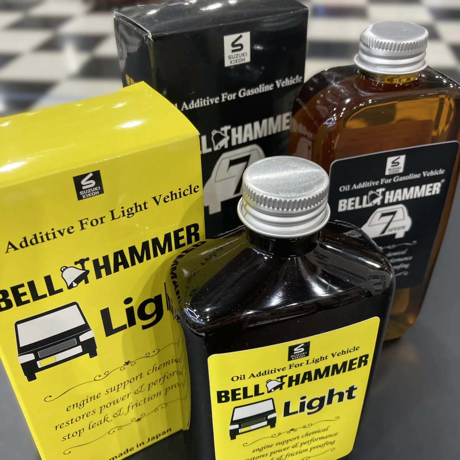 👉鈴木機工さんの 【ベルハンマー７】　ガソリン車用!! オイル添加剤
添加剤はオイル交換時に新油と一緒に注入するのがベストです
エンジンオイルの『洗浄』『潤滑』『保護』性能に加え
添加剤の性能がプラスされ更に効果が期待できます
まずは　“1本入れるだけ”　一度、体感してみては✨