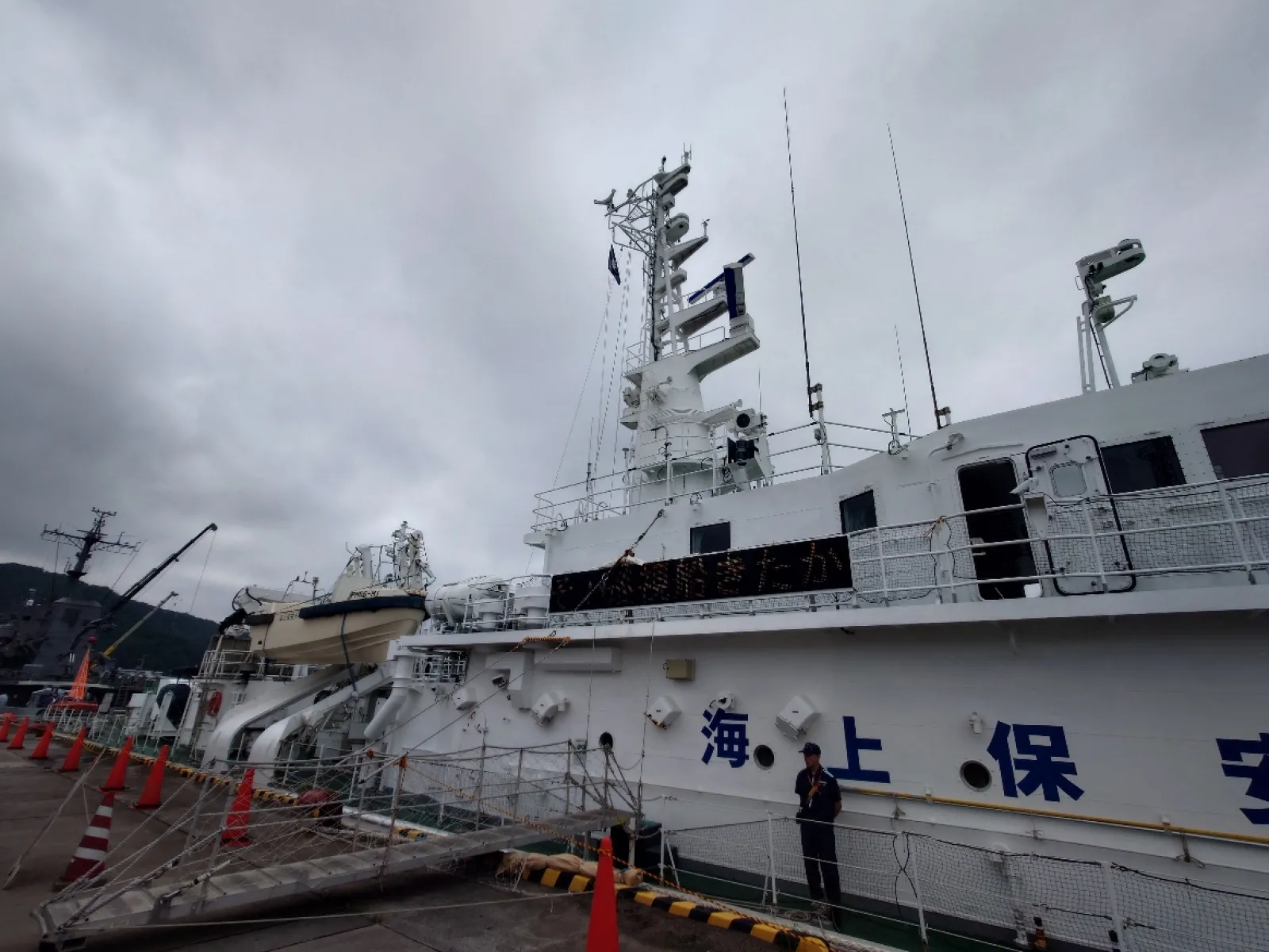海上自衛隊の護衛艦には乗船したことがあるが、海上保安庁の巡視艇はお初でした。