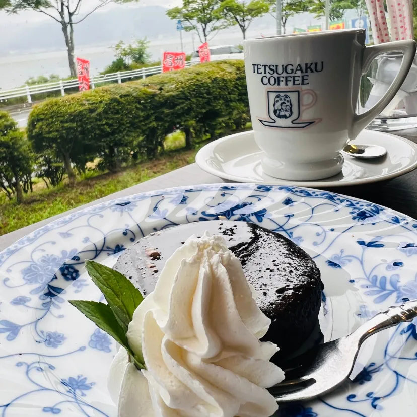 SUWAガラスの里の美術館