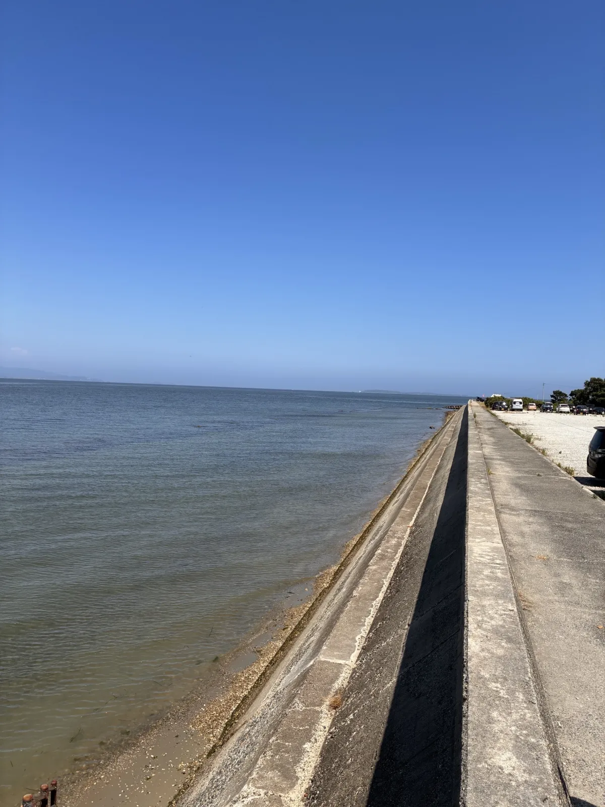 海沿いの人気店です