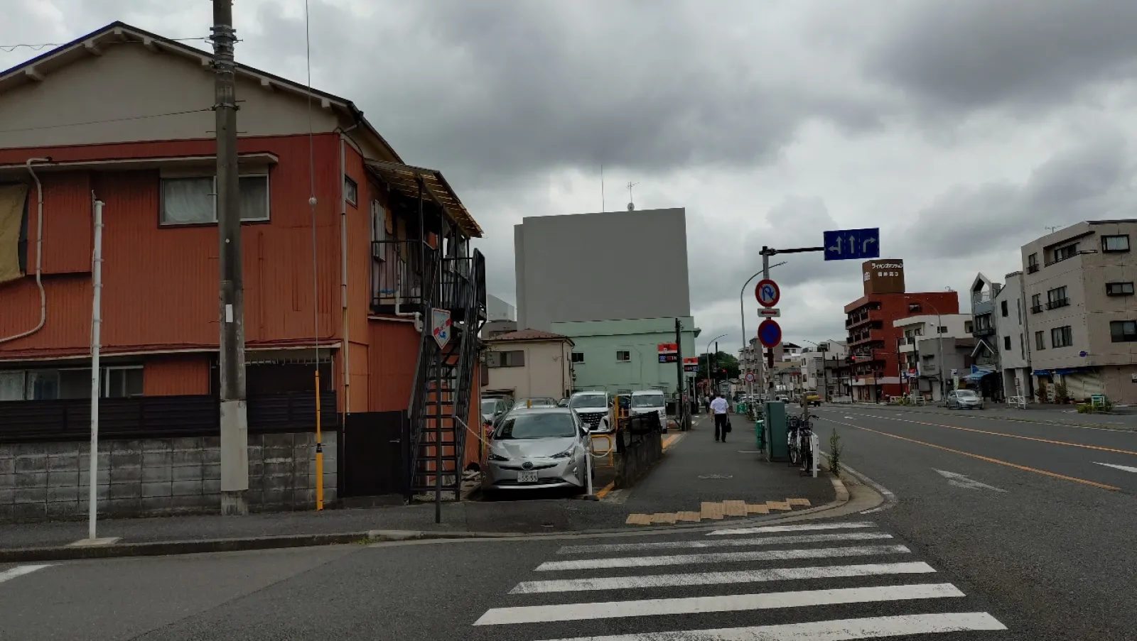 歩道橋にプールセンターの矢印が有ったので曲がりました😓
ポイントは出ましたが、何がなんだか(*_*)