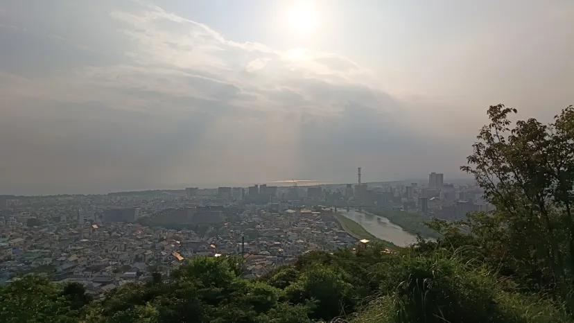 香貫山