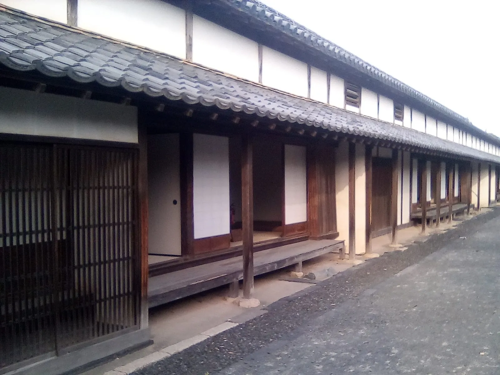 萩城を見学したらこちらの長屋も見ておくのがよいでしょう