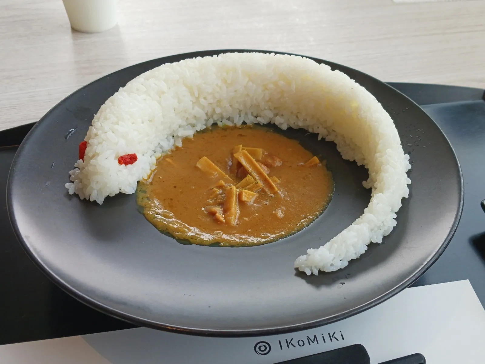 宮城県岩沼市　金蛇水神社　隣接する飲食店にて白蛇カレー(ご飯タイプ)
ナンも選べます、なぜかシナチク？メンマ入り