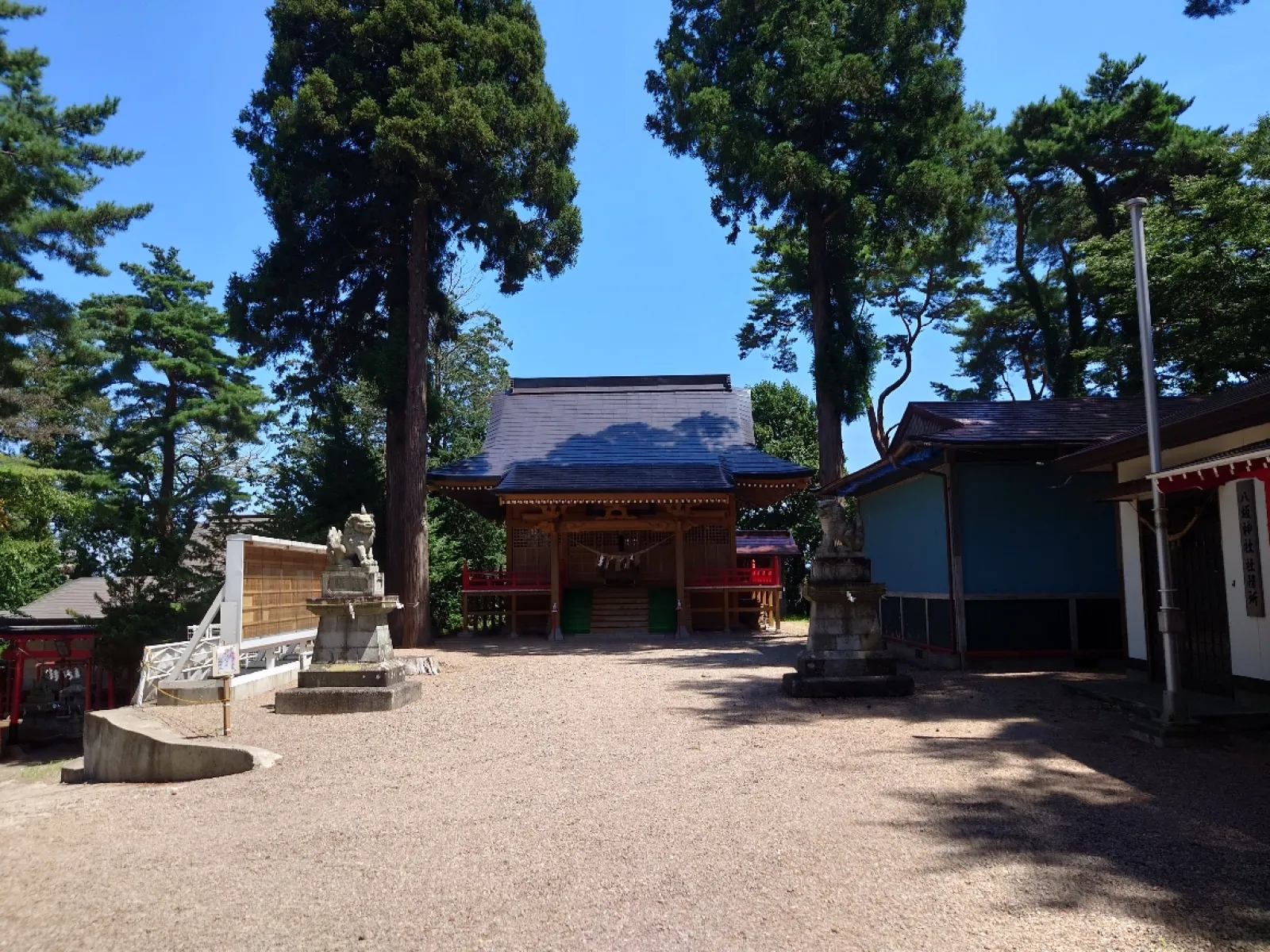 雰囲気のある神社でした。