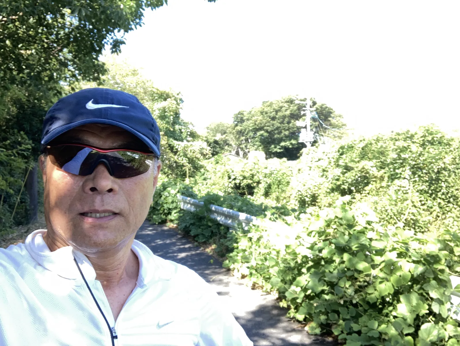 本日は、週一ジョグをラン&ウォークにして、暑熱順化の一環で日中に活動します。
最高気温は３０℃予想、風もやや涼しく、今日はあたり日。　今でしょ！