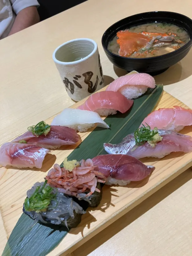 沼津港で食事　とドーミーイン