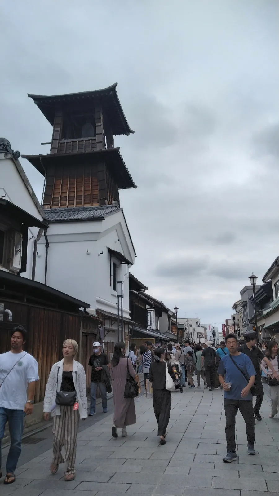 時の鐘周辺は、いつ来ても大賑わいです。