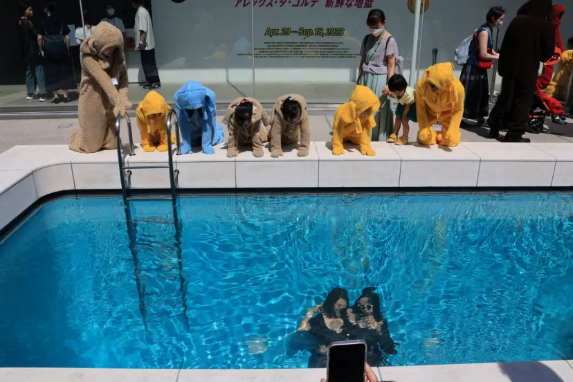 金沢21世紀美術館ーPup Up the Dog