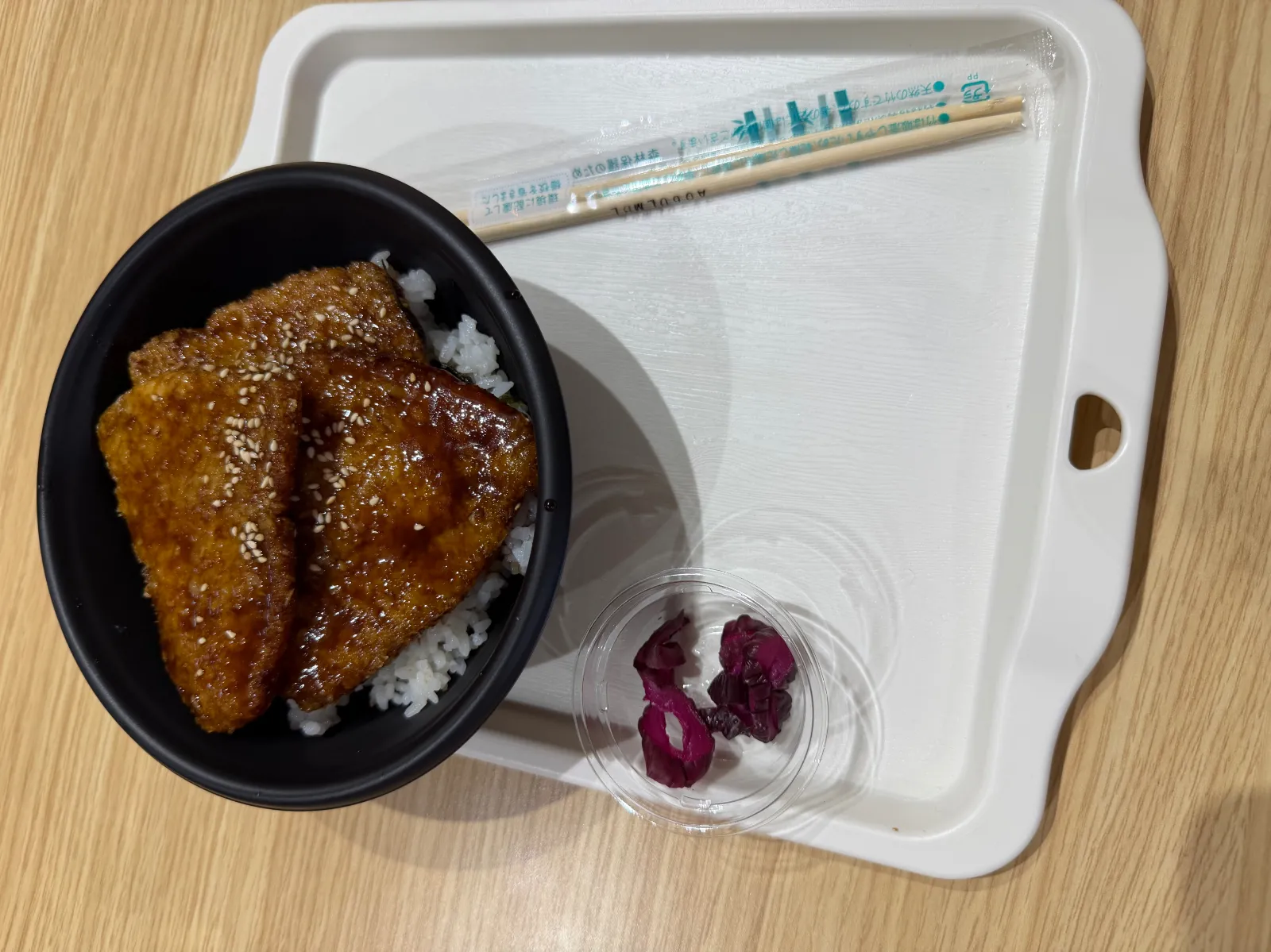 ソースカツ丼
冷凍の味がする