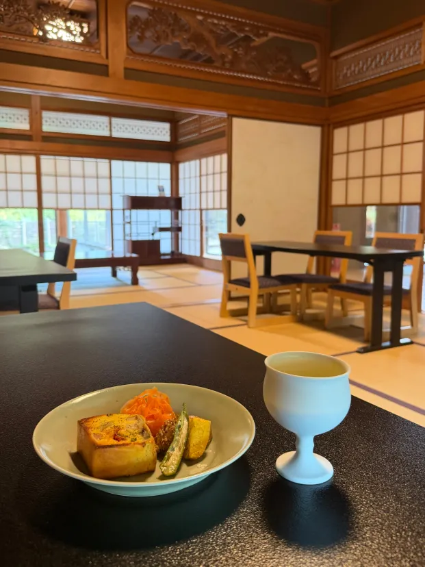 陶器のまちでゆったり軽食