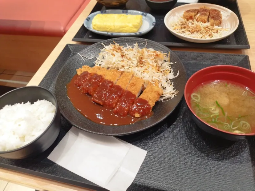 夜もやってるPAの食事処