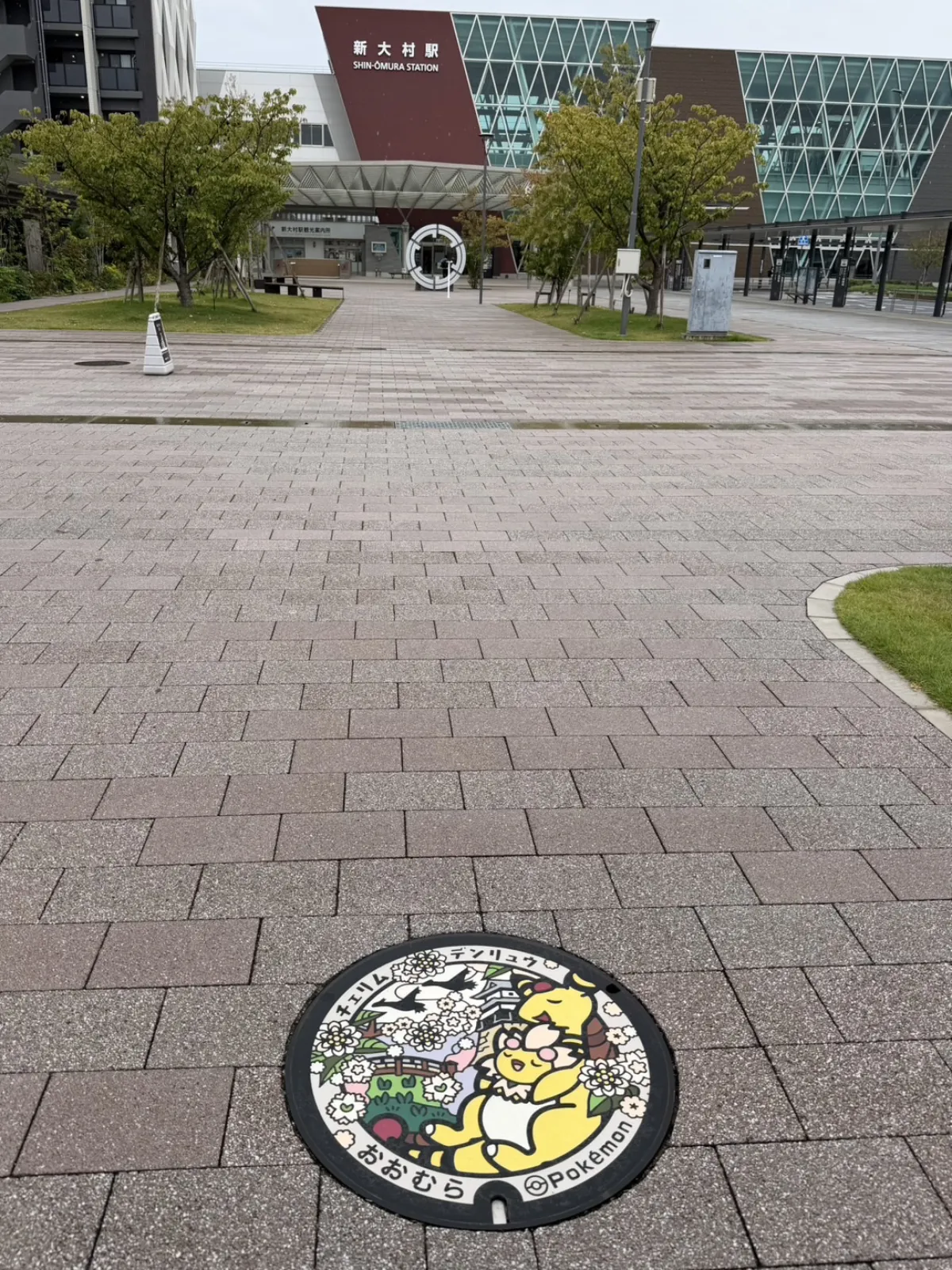 西九州新幹線の駅でもある新大村駅
駅舎も個性的でおしゃれでした