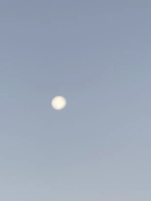 月