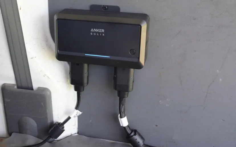 クルマでポタ電を短時間で充電できるアンカーの走行充電器「Anker Solix オルタネーターチャージャー」を使ってみた【設置編】