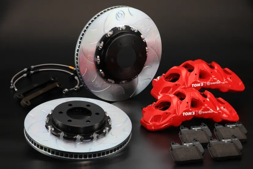 トムス、重量級の大型SUV向けブレーキシステム「TOM'S×brembo BM」 ローターとパッドは2種類から選択可能