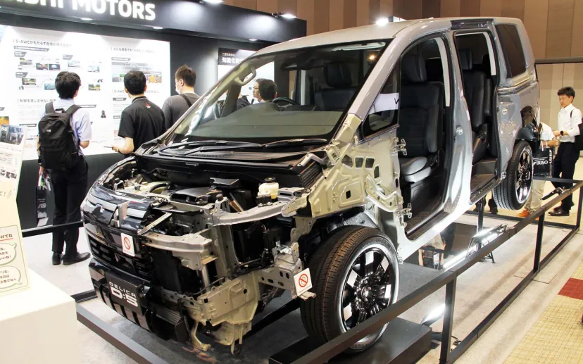三菱自動車、人とくるまのテクノロジー展2026で大幅改良した「デリカD:5」やS-AWCを訴求