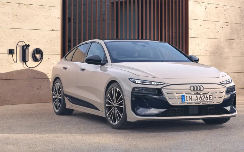 アウディ、新型「A6 e-tron」シリーズ PPE採用車初のフラットフロアコンセプトモデル